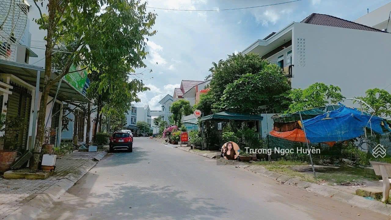 Sở hữu lô đất đường Lộ Cai Tư, Trung Kiên, gần chợ đêm Thốt Nốt, Cần Thơ 120m2 giá 550tr 6x20m SHR