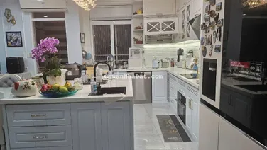 Penthouse Duplex 236m 4PN nội thất mới cao cấp, sân vườn rộng 30m view đẹp 17tỷ