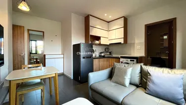 Cho thuê căn hộ 1PN ban công full nội thất cao cấp ở Quốc Hương gần cầu Sài Gòn Trần Não - ít phí