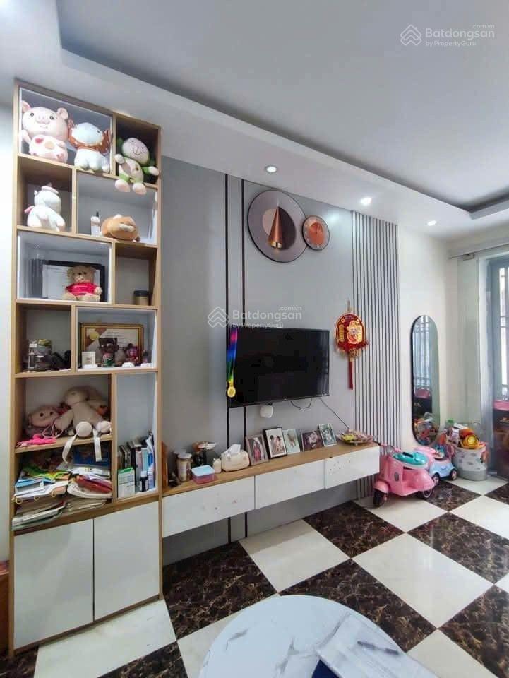 Bán gấp nhà lô góc 5 tỷ, 35m2, MT 4m, tại Ngọc Thụy, Long Biên. Ô tô, kinh doanh, gần Khai Sơn Hill Bán gấp nhà lô góc 5 tỷ, 35m2, MT 4m, tại Ngọc Thụy, Long Biên. Ô tô, kinh doanh, gần Khai Sơn Hill
