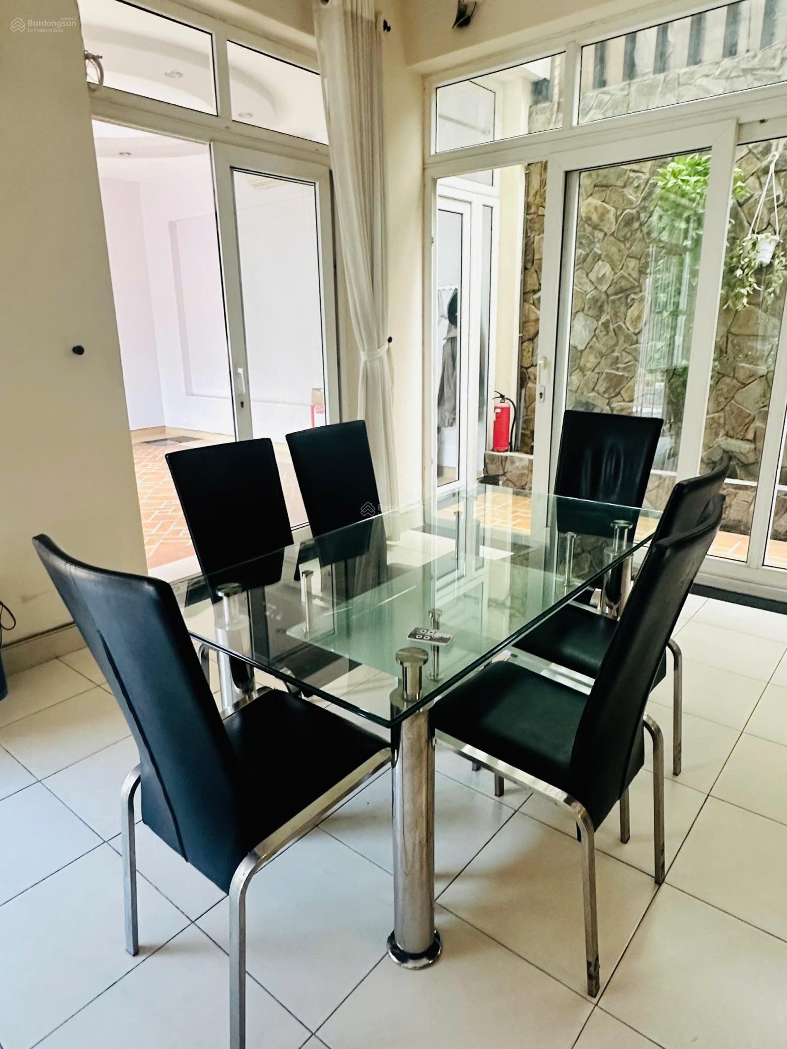 Cho thuê biệt thự view sông đường Bình Lợi, P13, Bình Thạnh. Giá chỉ 40tr/tháng