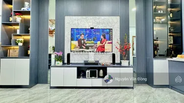 Gia đình tôi cần bán căn hộ KĐT Thành Phố Giao Lưu Phạm Văn Đồng, sổ đỏ sẵn, nhà đẹp bàn giao ngay