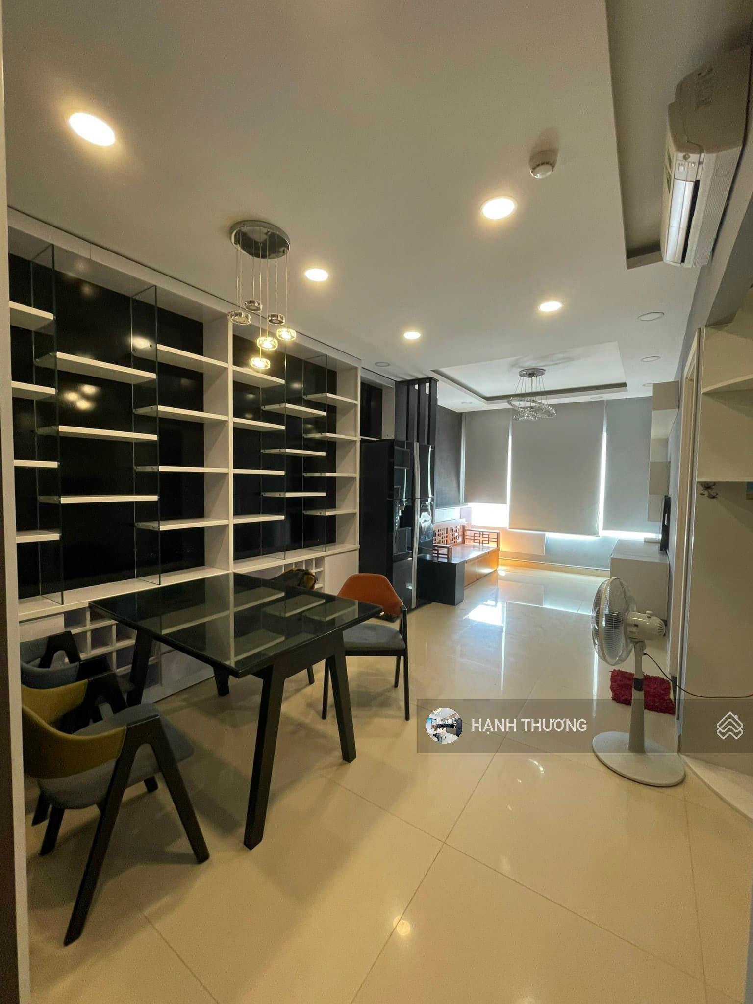 Chủ cần tiền bán gấp CH Saigonres Plaza Q. Bình Thạnh 74m2, 2PN 2WC, Giá 1 Tỷ 690 nội thất cơ bản