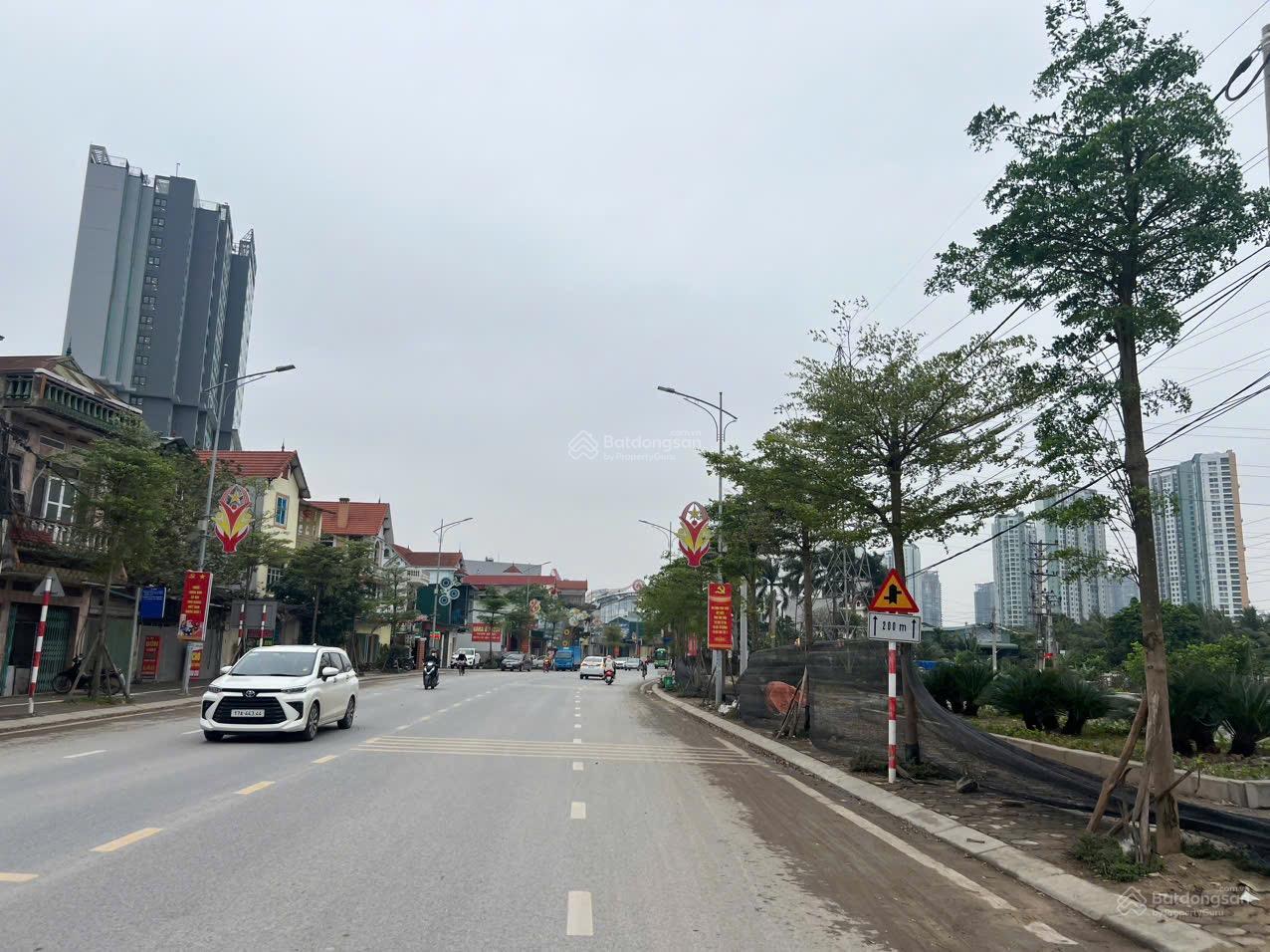 Bán nhà đất mặt phố đường 179 Văn Giang Hưng Yên, giá tốt nhất