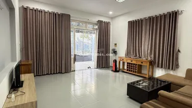 Bán nhà đẹp gần biển Nha Trang, hẻm oto Trần Thị Tính, full nội thất MT rộng gần 6m chỉ 7,3 tỷ
