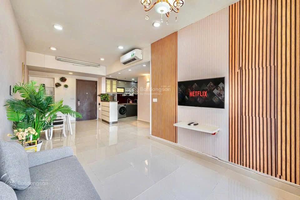 Giá cực rẻ! Căn góc 1PN - 1WC - 50m2 Quận 4 The Tresor tầng cao thoáng giá chỉ 4,8 tỷ LH 0931 337 ***