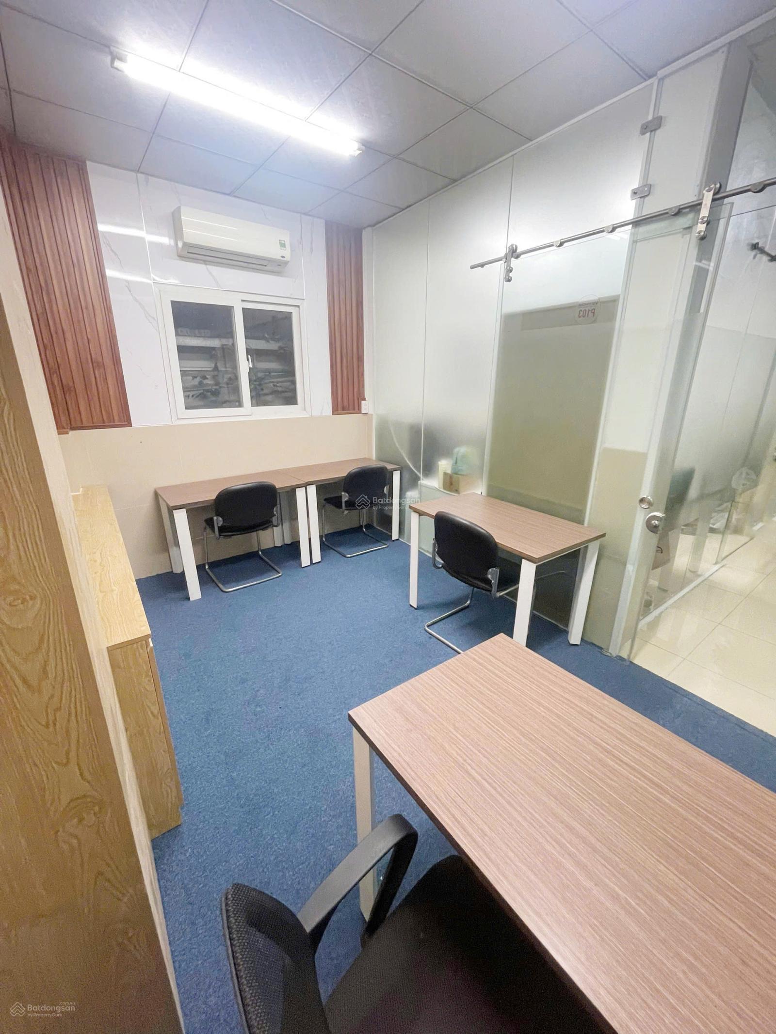 Văn phòng trọn gói đầy đủ nội thất, máy lạnh, internet, lễ tân, phòng họp tại Phú Nhuận