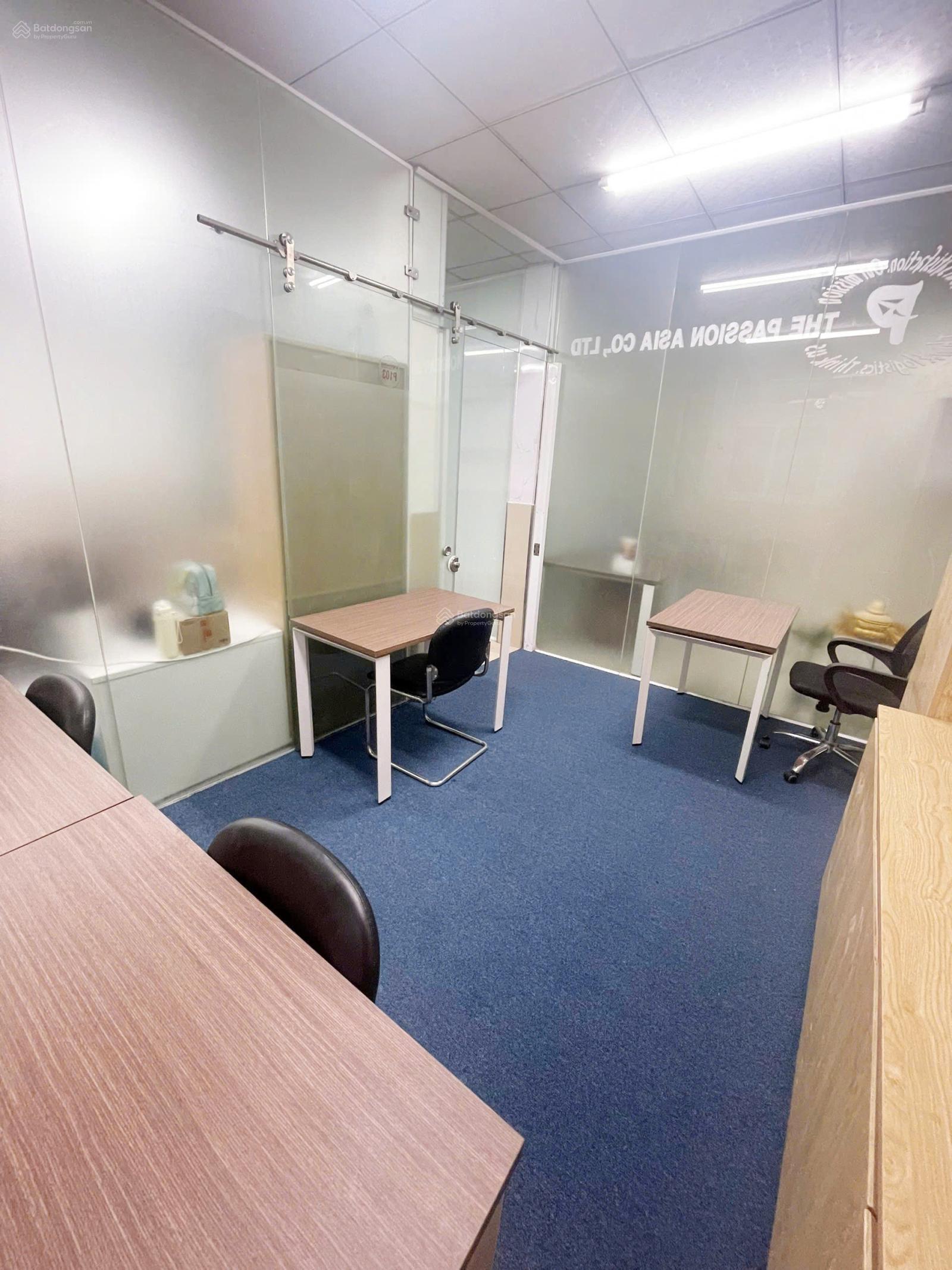 Văn phòng trọn gói đầy đủ nội thất, máy lạnh, internet, lễ tân, phòng họp tại Phú Nhuận