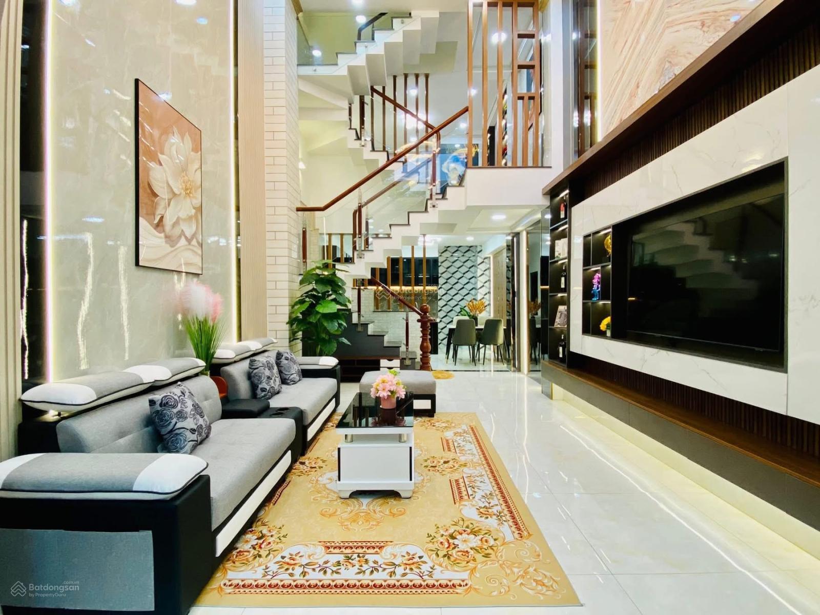 Đi Mỹ bán nhà Nguyễn Văn Tráng-Bến Thành-Q1, gần đại học Hoa Sen. 4tỷ350/89,5m2 đang cho thuê 28tr