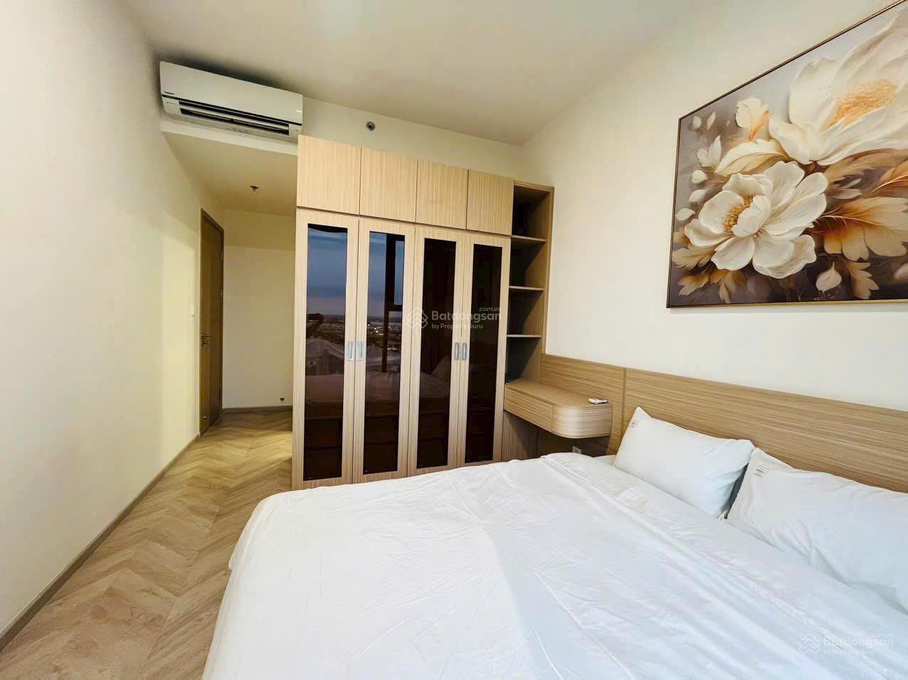 Cho thuê căn 2PN full nội thất view đẹp giá 12 triệu - Miễn phí 2 đầu phí quản lý T6/2025