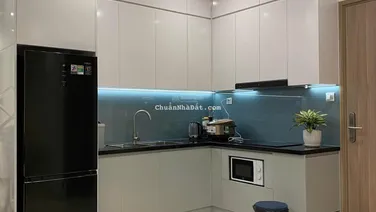 Bán gấp căn hoa hậu 2 ngủ 2WC khu Sakura giá 4 tỷ, view bể bơi siêu đẹp - Vinhomes Smart City