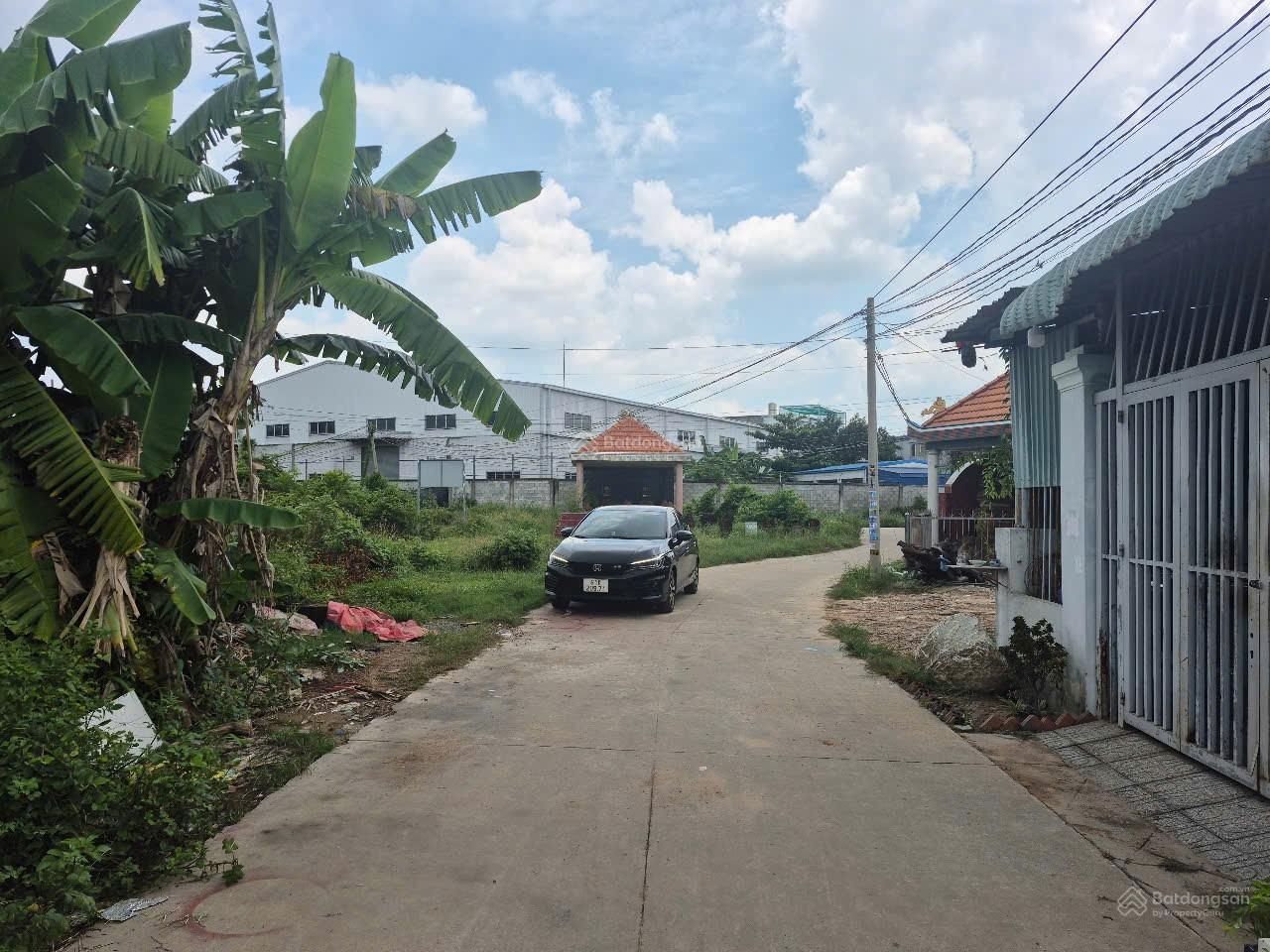 Chính chủ nhận cọc đất đường 6m dân cư hiện hữu DT: 19x55m thổ cư 100m2 (tổng 1000m2) chỉ 4tỷ950