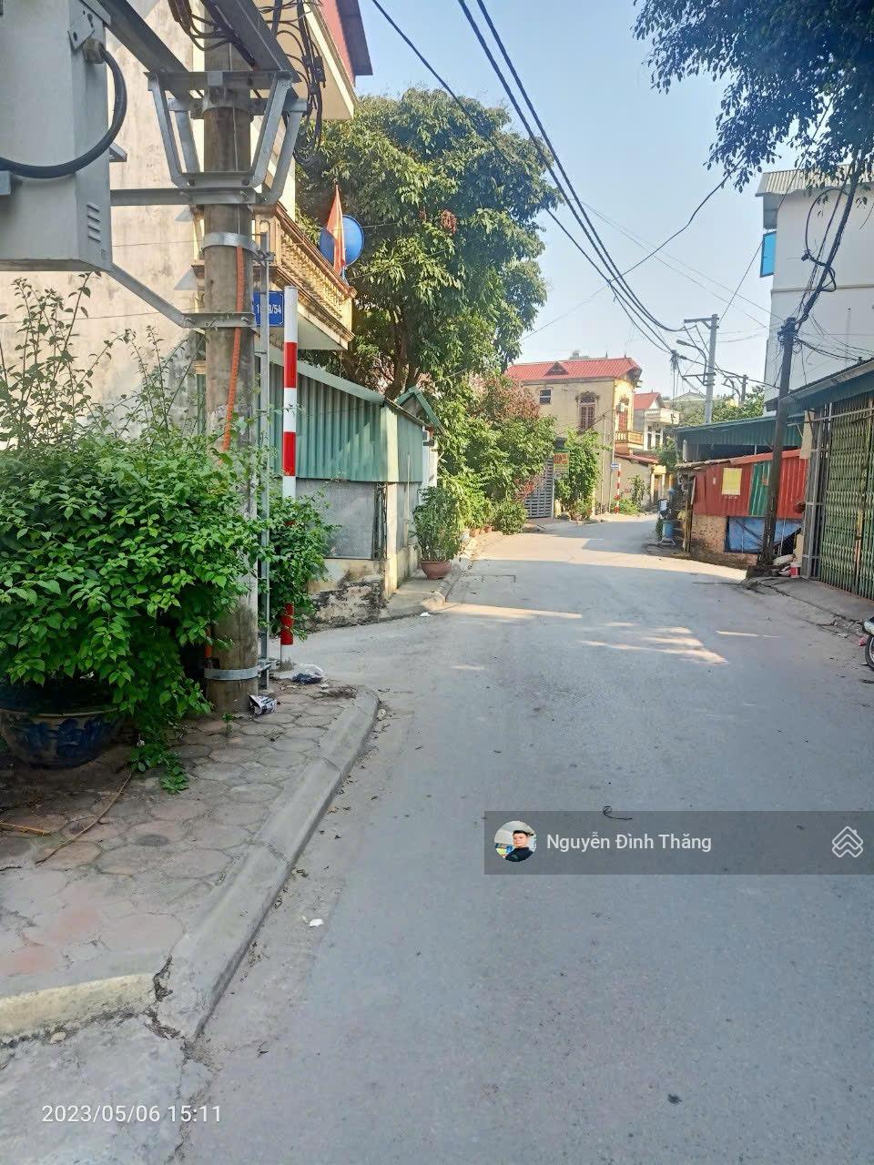 Bán 150m2 xóm 6 Đông Dư Gia Lâm , ô tô thông gần hồ điều hoà siêu đẹp