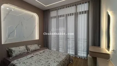 Siêu phẩm đẹp long lanh gần nhiều trường đại học danh tiếng, phố Chùa Láng, Đống Đa, Hà Nội