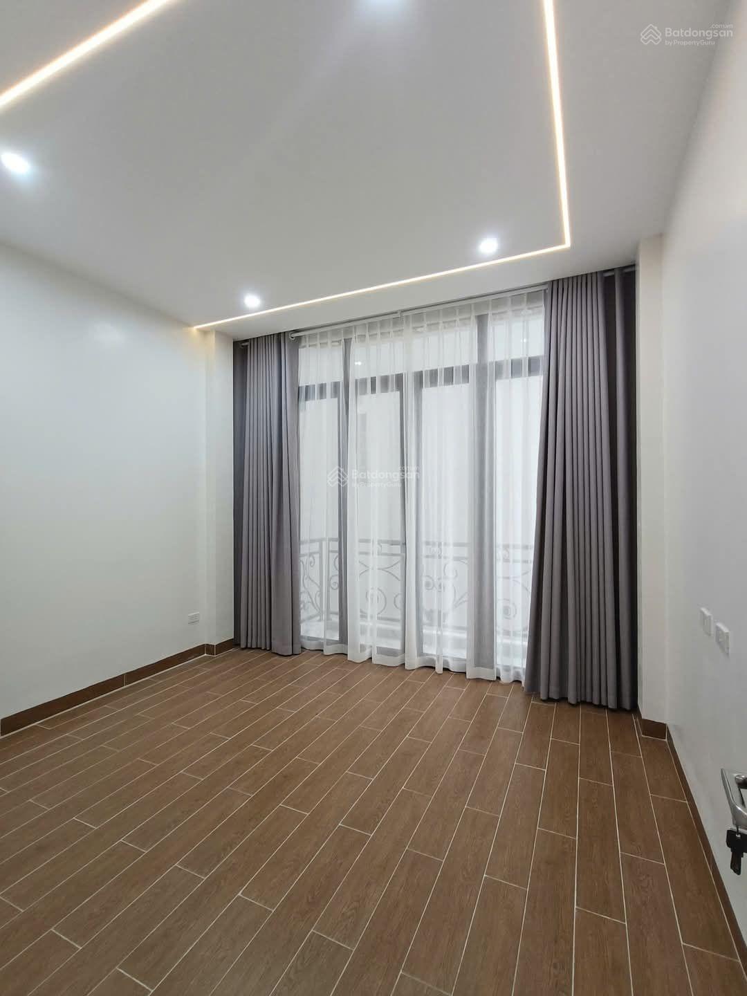 Siêu phẩm đẹp long lanh gần nhiều trường đại học danh tiếng, phố Chùa Láng, Đống Đa, Hà Nội