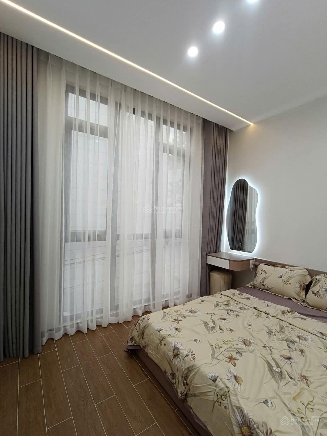 Siêu phẩm đẹp long lanh gần nhiều trường đại học danh tiếng, phố Chùa Láng, Đống Đa, Hà Nội