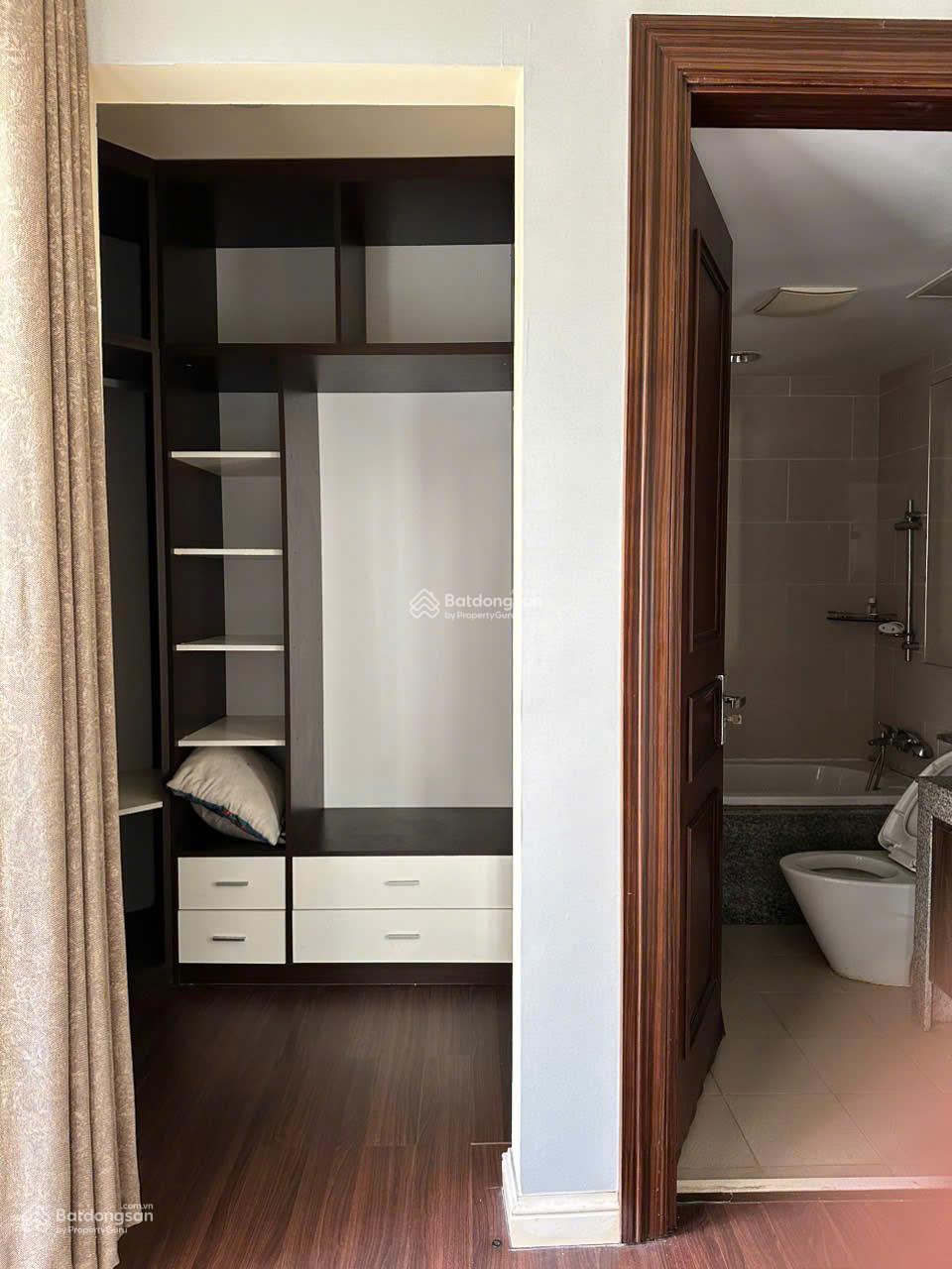 Cho thuê liền kề 5PN, 4VS nhà sạch sẽ full nội thất an ninh tốt tại liền kề splendora bắc an khánh