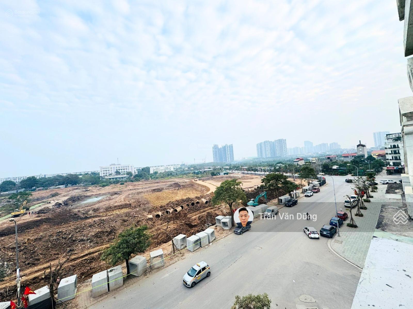 Cho thuê Nguyên Căn nhà 90m2 / MT 6m / 5 tầng sẵn thang máy mặt phố Thuận An, View hồ Gia Lâm