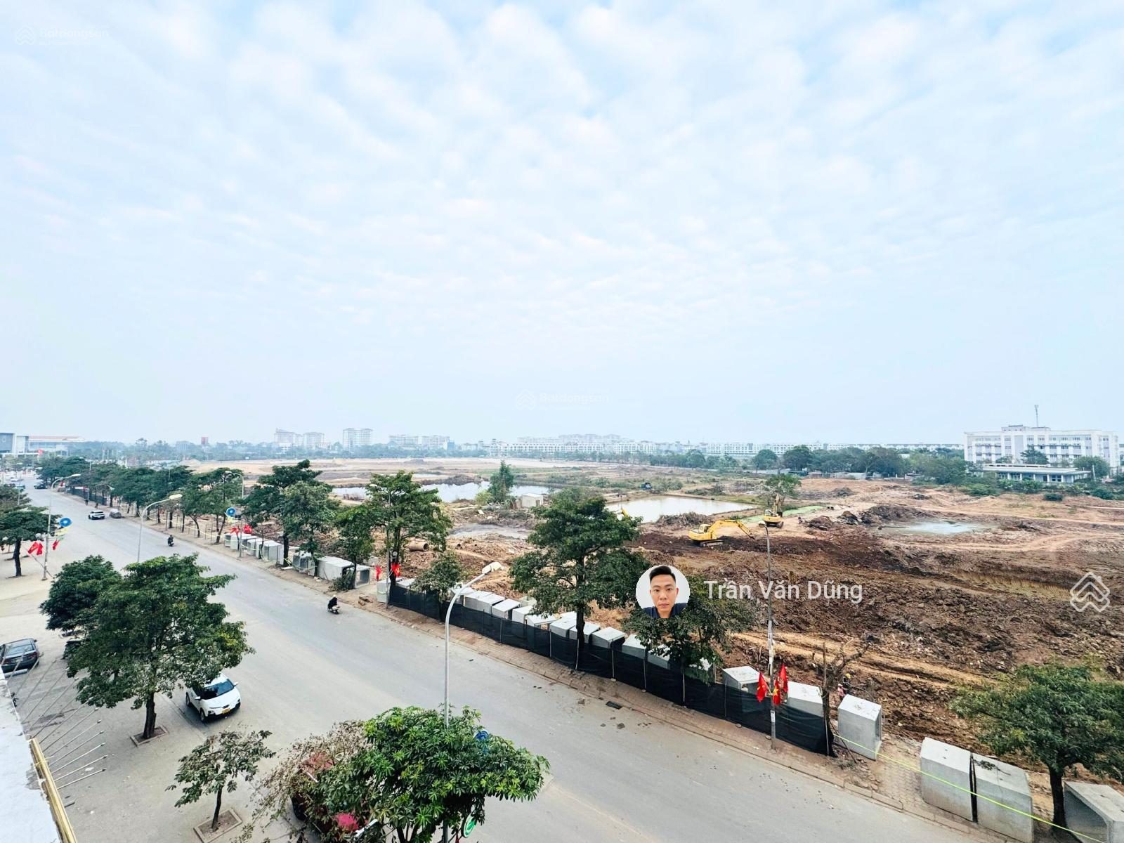Cho thuê Nguyên Căn nhà 90m2 / MT 6m / 5 tầng sẵn thang máy mặt phố Thuận An, View hồ Gia Lâm
