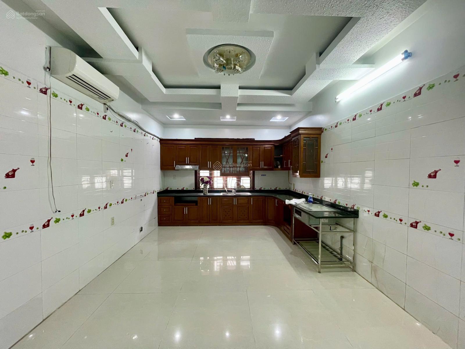Hàng hiếm nhà ICC Thảm Len khu 94 Trần Phú, DT 64m2 x 5 tầng dân xây độc lập