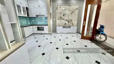 Giảm giá nhà Đông Ngạc, Bắc Từ Liêm. DT 35m2 x 5T giá 5.75 tỷ (ô tô cách nhà 10m)