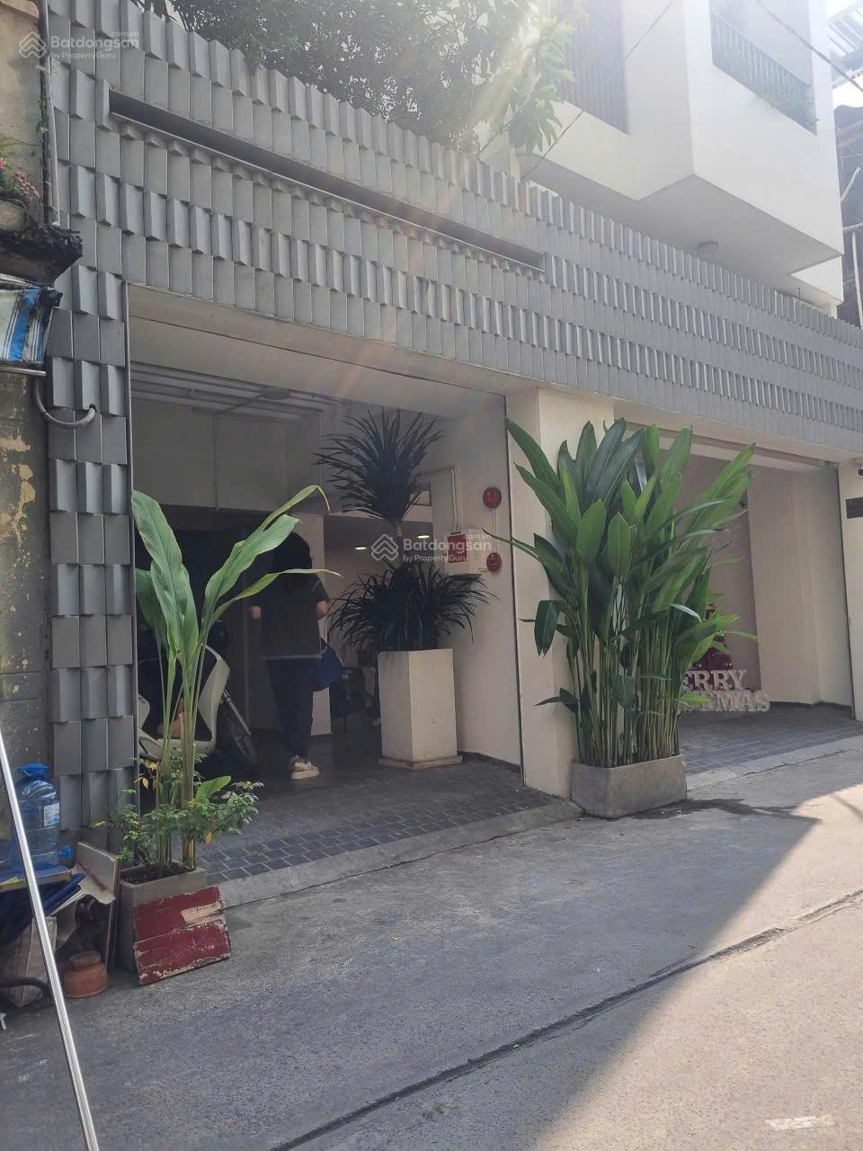 Nhà 315/9 Lê Văn Sỹ, p13, Quận 3. DT 8.5x15m 4 lầu Giá 33 tỷ Nhà 315/9 Lê Văn Sỹ, p13, Quận 3. DT 8.5x15m 4 lầu Giá 33 tỷ