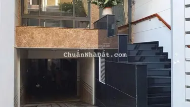 CHo thuê tầng trệt văn phòng 100m2 gía 10tr có thang máy