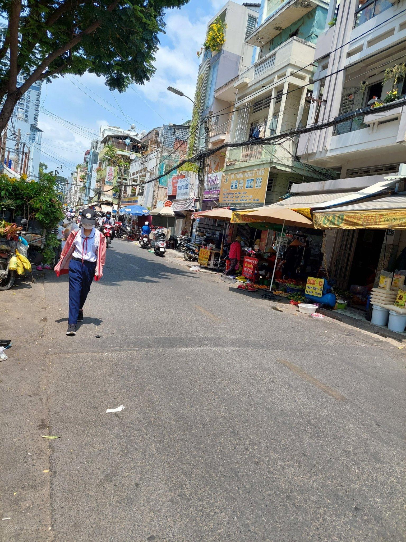 Bán nhà mặt tiền đường Nguyễn Giản Thanh Phường 15 Quận 10 16x6 giá 30 tỷ tl