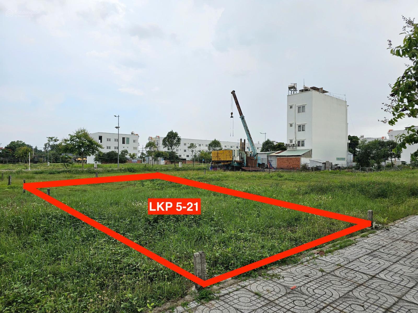 Chỉ còn 1 lô nhà phố giá 2 tỷ 8xx Đối diện chung cư, gần trường học, trung tâm KĐT Tiến Lộc Garden