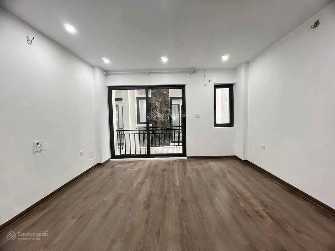 Bán nhà phố Thạch Bàn, Long Biên 5 tỷ 35m2 5 tầng MT 4m ô tô kinh doanh gần trung tâm Aeon Bán nhà phố Thạch Bàn, Long Biên 5 tỷ 35m2 5 tầng MT 4m ô tô kinh doanh gần trung tâm Aeon