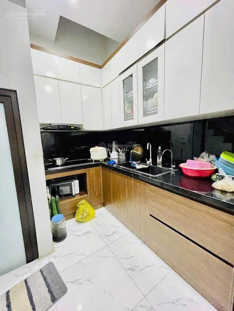 Bán nhà ngõ 325 Kim Ngưu - Hai Bà Trưng - 33m2 x 5T - 20m ra ô tô - gần phố - ngõ phân lô bàn cờ