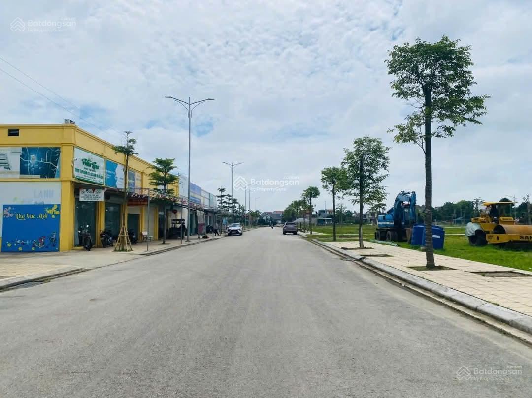 Cần bán lô đất tại Hoằng Ngọc, Hoằng Hóa, DT 100m2, đường to vị trí đẹp Cần bán lô đất tại Hoằng Ngọc, Hoằng Hóa, DT 100m2, đường to vị trí đẹp