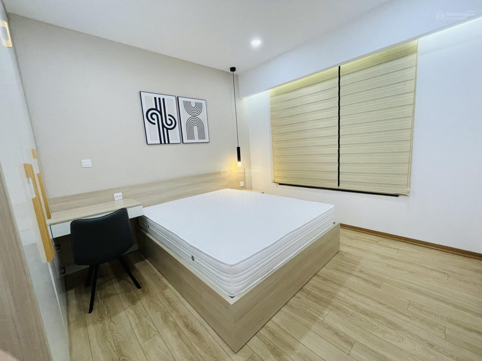 Chính chủ bán căn hộ 56m2, 2n 1wc Star Tower 283 Khương Trung tầng trung view thoáng