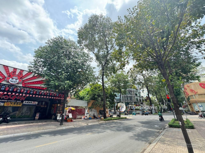 Bán biệt thự 13 Lê Quý Đôn, Phường Võ Thị Sáu, Q. 3 |373m2|15.5x22m|135 tỷ| Tường Villa 0934 161 ***