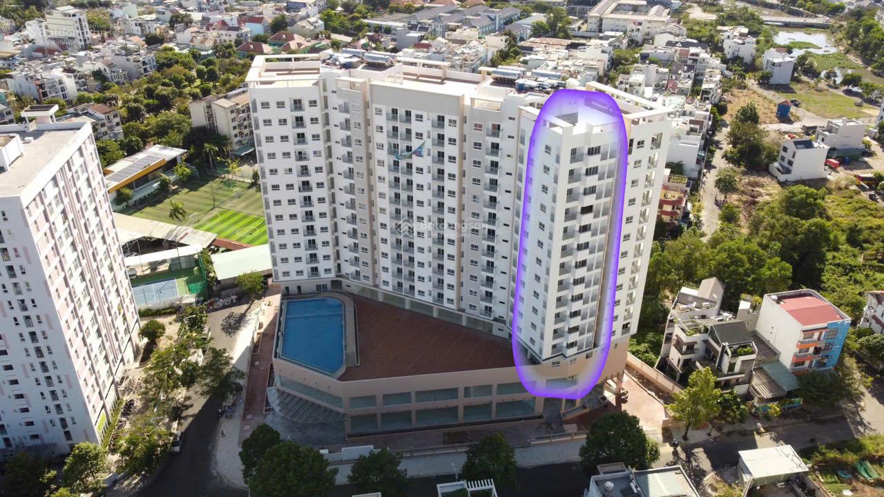 Bán căn đẹp tại Blue Sky Tower, giá 2.550tỷ, 60m2, 2PN,ban công. L/H 0909 456 ***