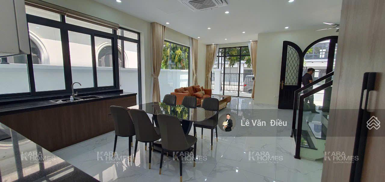 Cho thuê biệt thự song lập Vinhomes Ocean Park 1 full nội thất, vị trí đắc địa