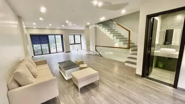 Cho thuê gấp nhà Trường Chinh - Lê Trọng Tấn 100m2 - 5 tầng - 25tr/th nhà mới toanh, LH 0974 671 ***