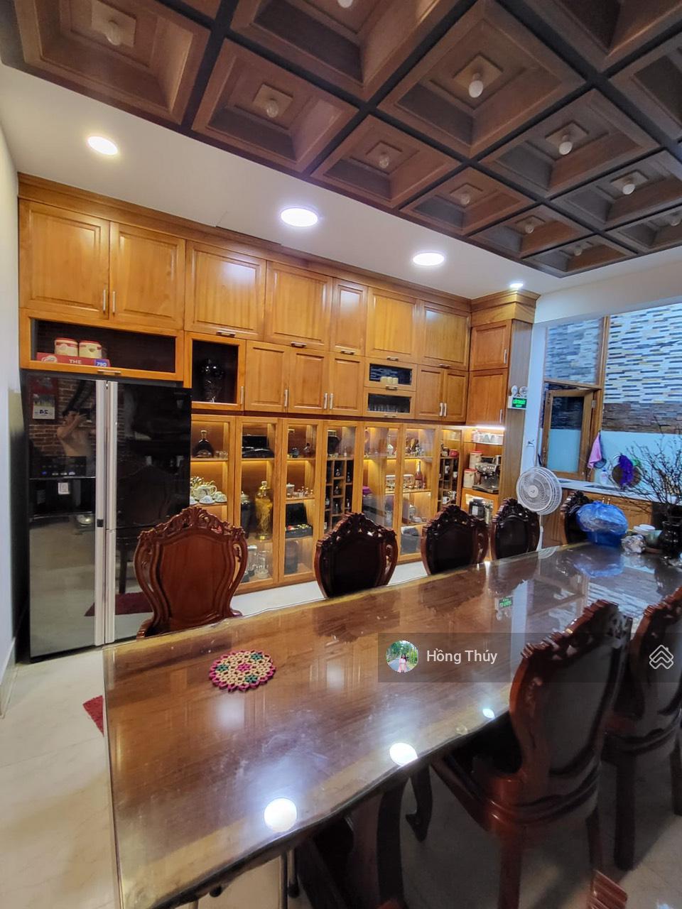 (Hot) Bán nhà đẹp HXH Hoàng Hoa Thám 7x22m 4 tầng ở ngay chỉ 23.5 tỷ ngay nhà ga T3 Hoàng Hoa Thám