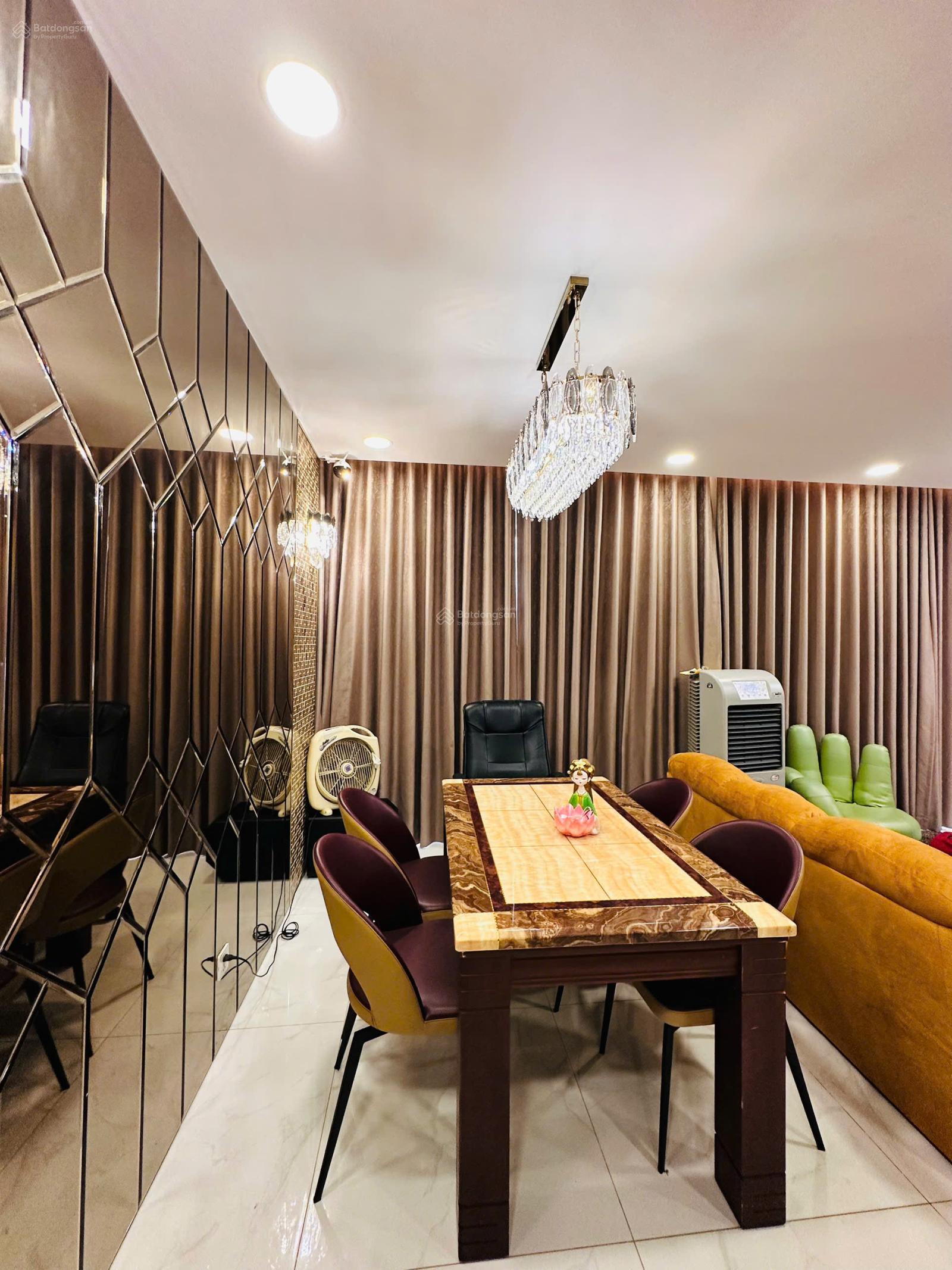Bán căn hộ Diamond Brilliant 131m2, 3PN, full nội thất xịn, view thoáng, tiện ích đẳng cấp