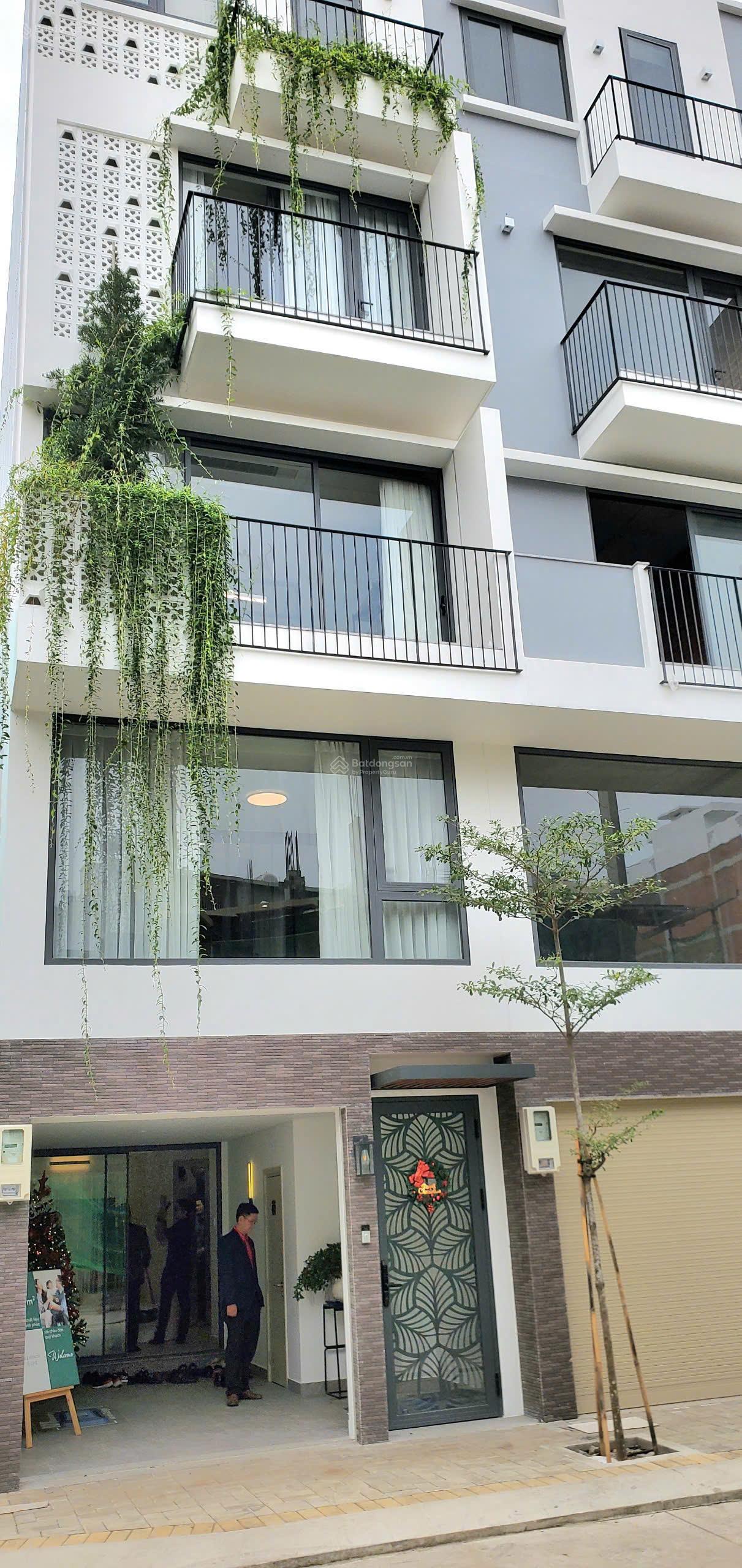 Bán nhà dự án Ny'ah Phú Định, Q8. DT = 5m x 8.75m, 5 lầu, nhỉnh 7 tỷ