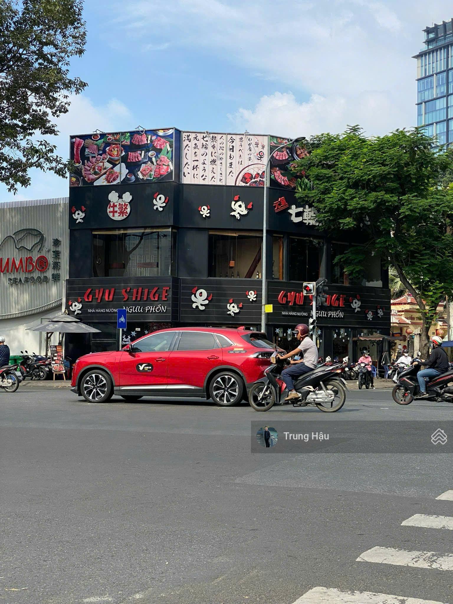 Siêu vị trí góc 2MT - Trần Hưng Đạo & Yersin Quận 1. DT 9 x 15m - 3 tầng - HĐT 600 tr - giá 80 tỷ