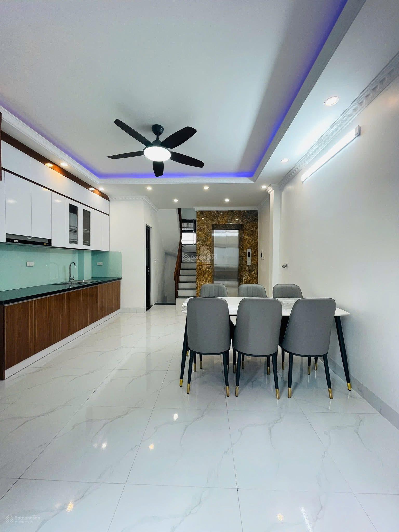 Bán nhà trung tâm Cầu Giấy - Nguyễn Khang, Thành Thái - DT 38m2x6T, ô tô lý thuyết - giá 10.3 tỷ
