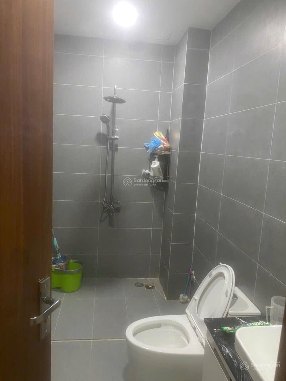 Nhà bán 4 tầng 5 x 11,3- 5 PN, 4 WC full nội thất, đường 12m KDC Senturia N Sài Gòn B Hưng BC SHHC