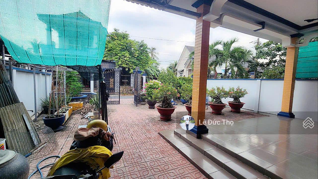 Chính chủ lớn tuổi bán nhanh nhà C4 360m2 full thổ, HXH Bùi Công Trừng, chỉ 18tr/m2. LH: 0968 211 ***