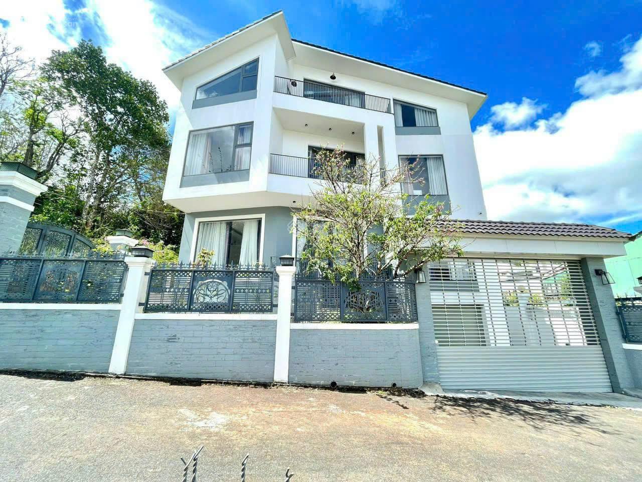 Cho thuê villa 5 phòng đang kinh doanh homestay, giá 30tr/tháng Phường 8, Đà Lạt