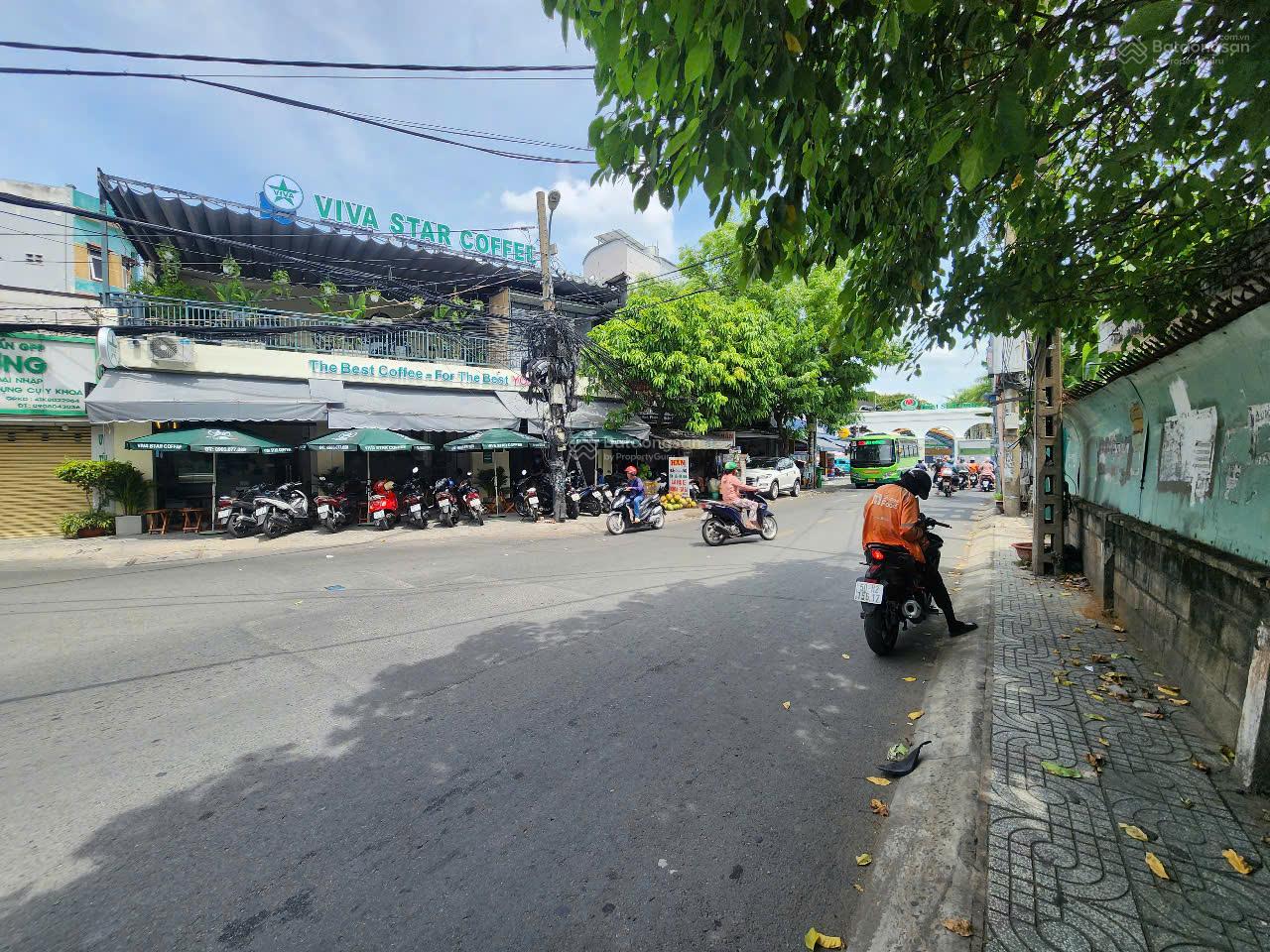 Bán căn góc 2 mặt tiền Hòa Bình và Khuông Việt Quận 11 DT 13x13,5m giá 27,6 tỷ Bán căn góc 2 mặt tiền Hòa Bình và Khuông Việt Quận 11 DT 13x13,5m giá 27,6 tỷ