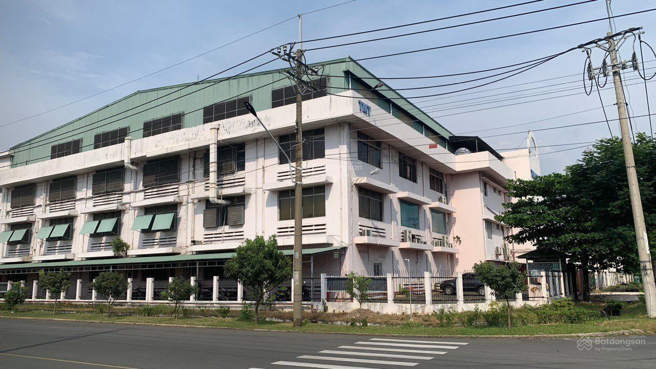 Bán kho xưởng khu chế xuất Tân Thuận, DT 4000m2 giá 30 tỷ