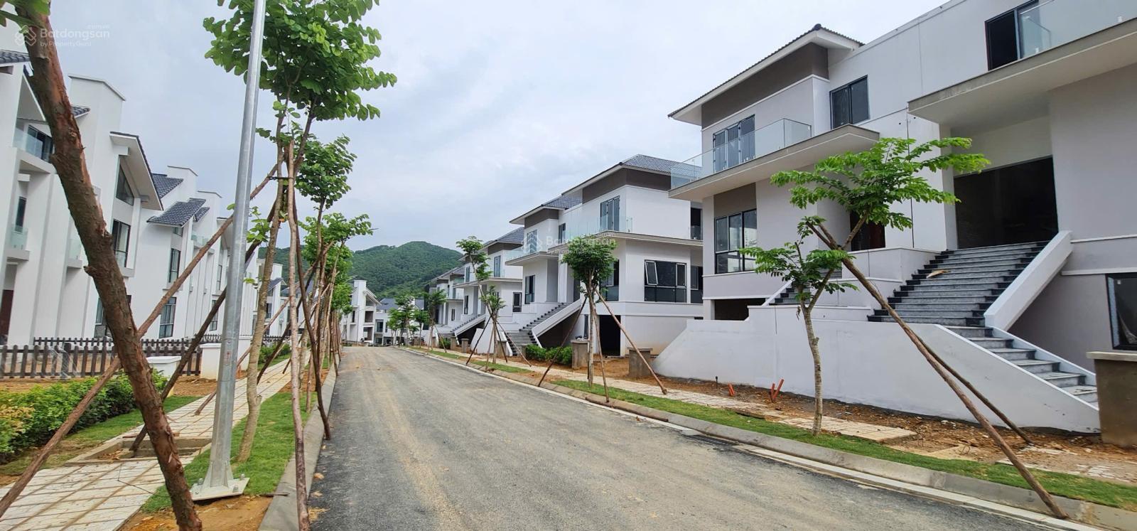 Chính chủ gửi bán biệt thự Xanh Villas khu C 100% ảnh thật. Xem nhà 24/7: 0899 822 ***