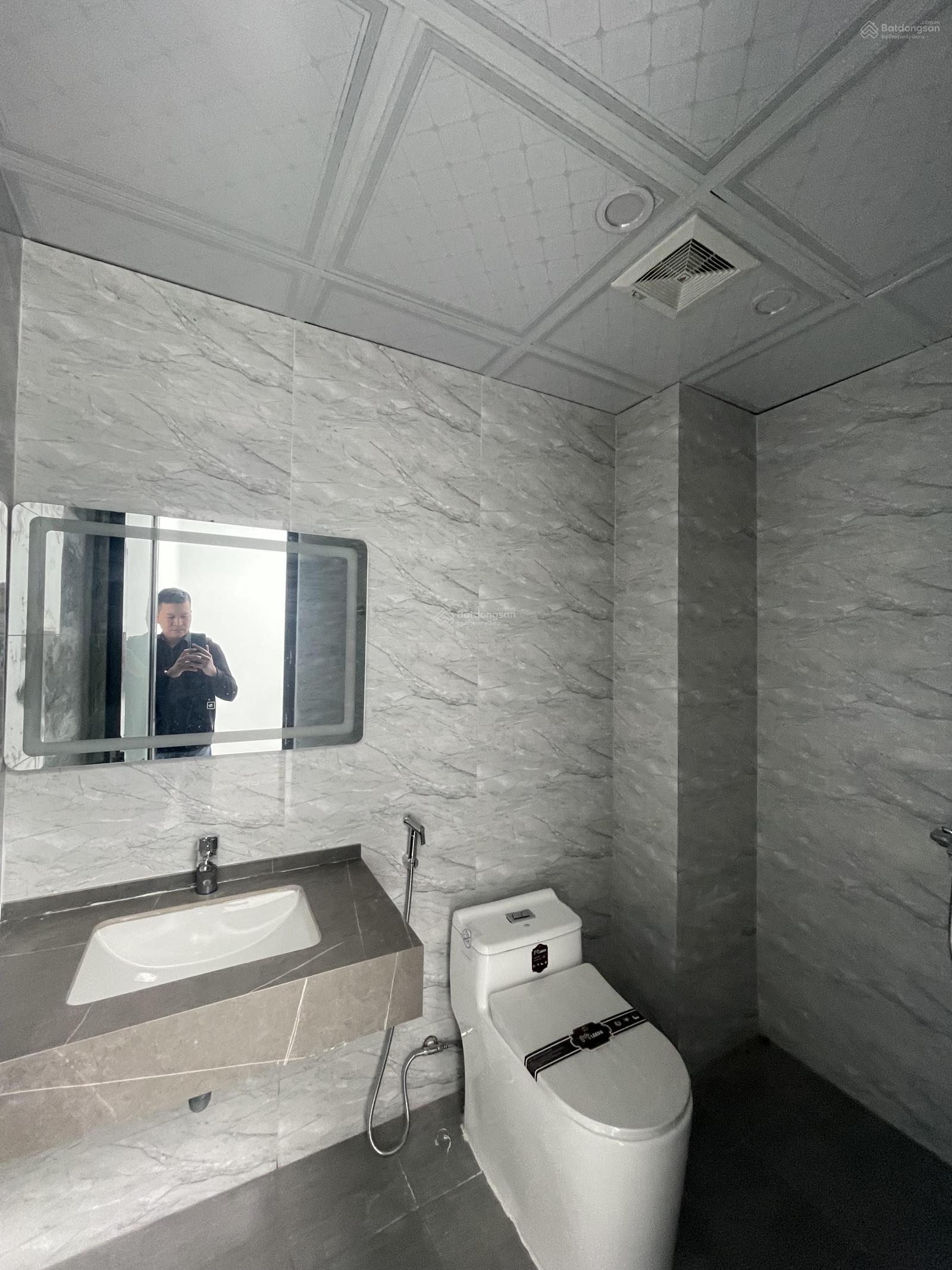 Bán nhà 40m2 giá 3tỷ5x ngõ ô tô sổ đỏ chuẩn không lỗi phong thủy không quy hoạch, TK đẹp hiện đại