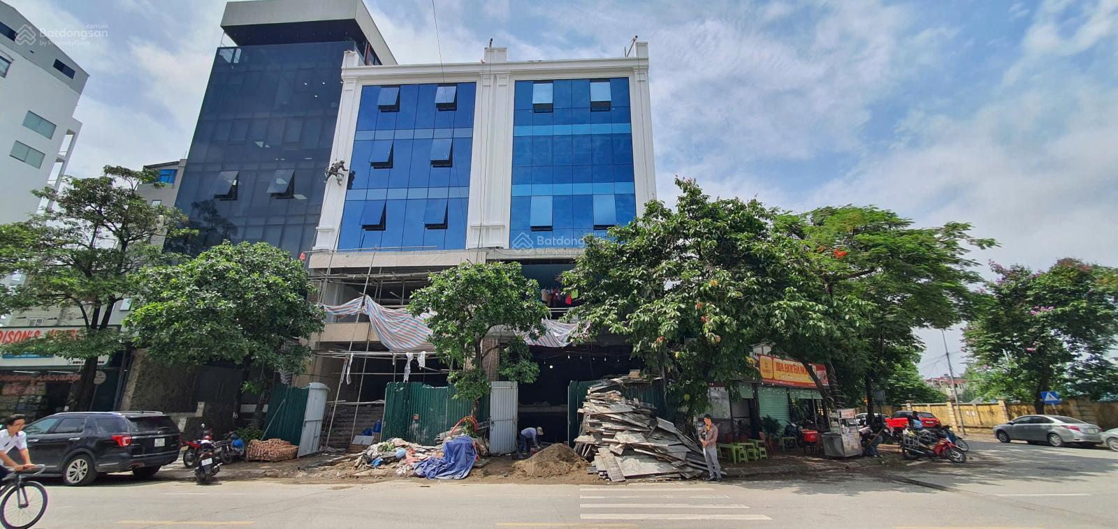 Bán toà nhà văn phòng siêu đẹp - DT 160x7T - mặt phố Văn Tiến Dũng, view hồ, đường vỉa hè rộng